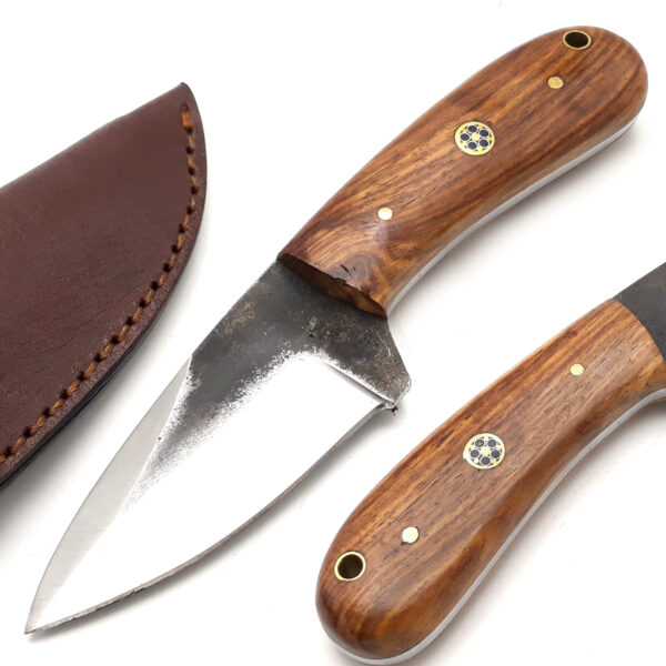 Custom handmade High Carbon Steel Hunting Skinner knife, camping knife, Survival knife, Full tang knife, With leather sheath