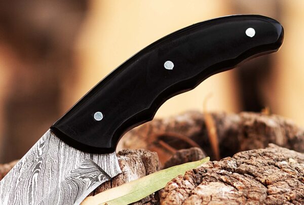 Custom handmade Damascus steel Hunting Skinner knife, Camping knife, Survival knife, Full tang knife, With leather sheath - Image 3