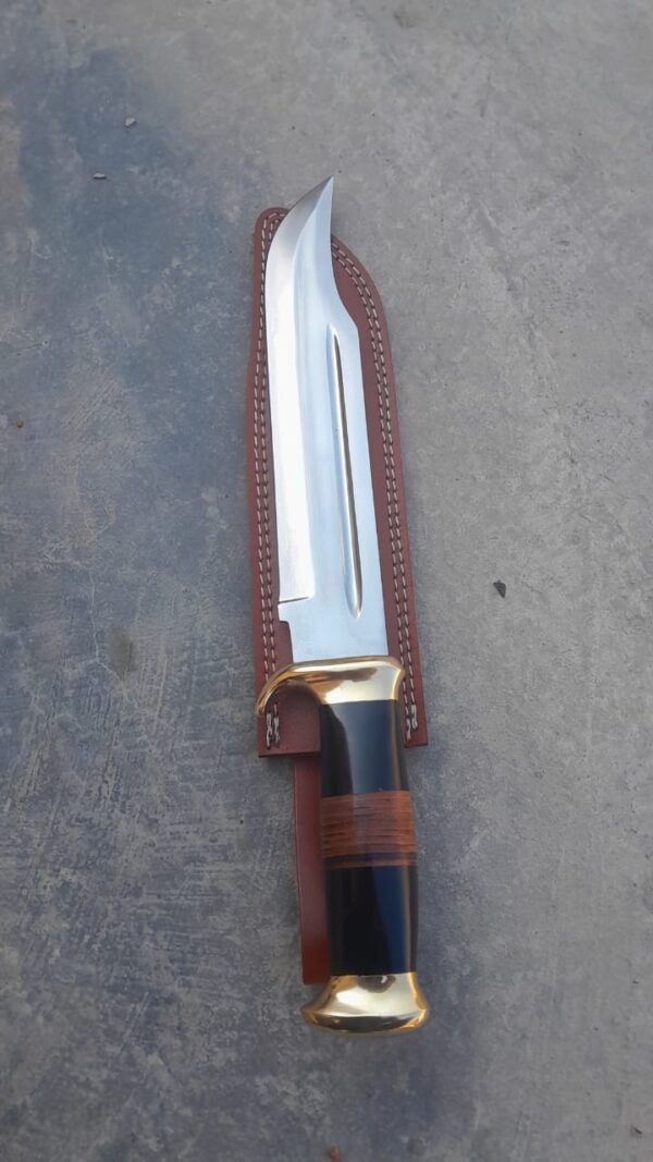 Custom Handmade D2 Steel Hunting Bowie Knife - Image 2